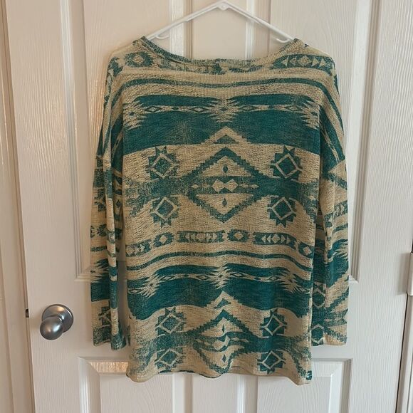 Tribal Print Sweater  - Picture 6 of 9